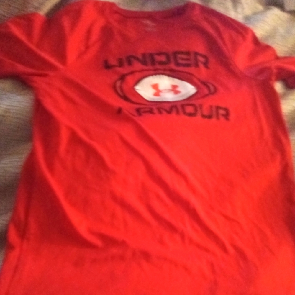 Under Armour Red T-Shirt, Youth Large
